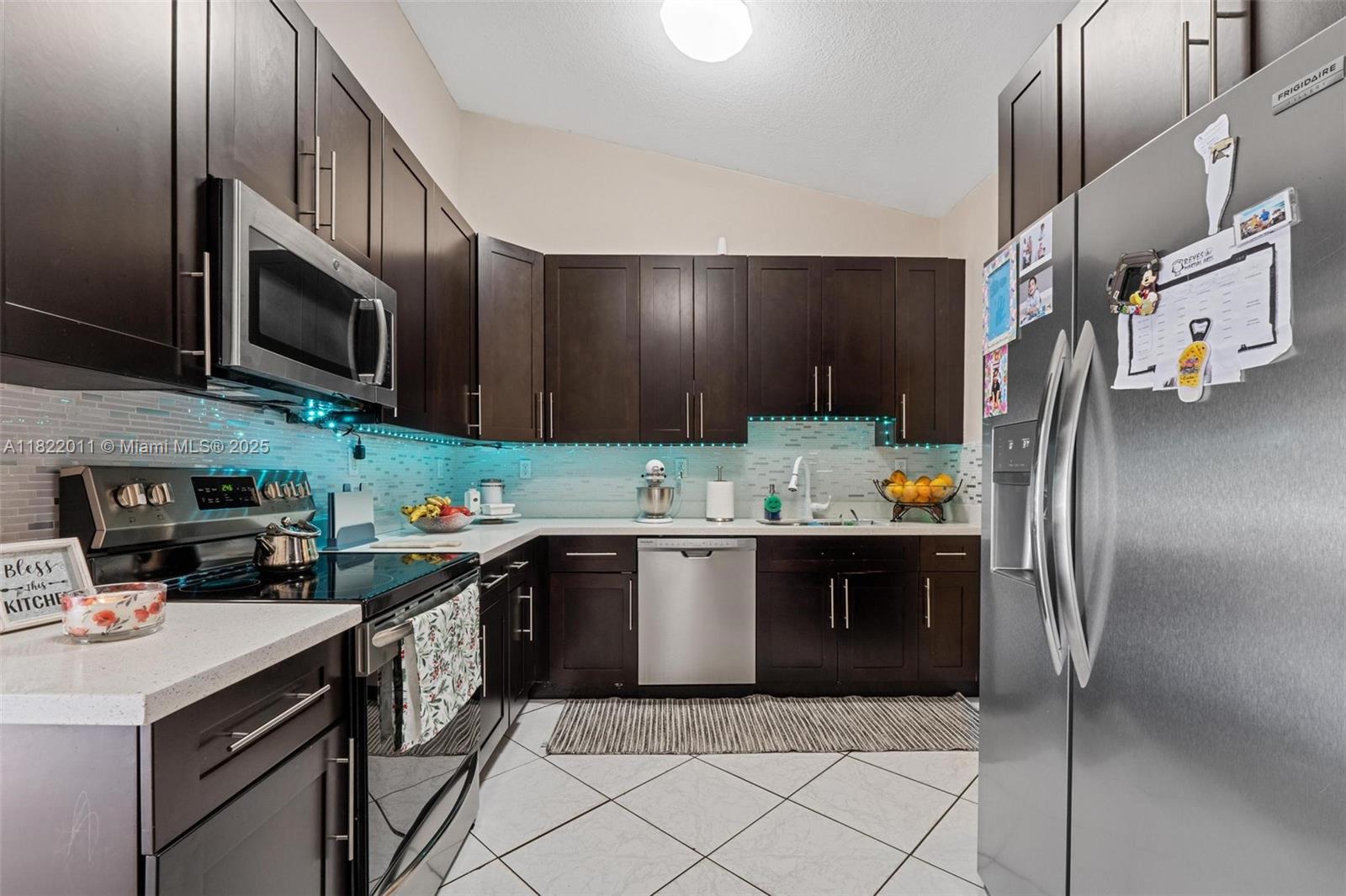 ANDREWS PARK - Residential