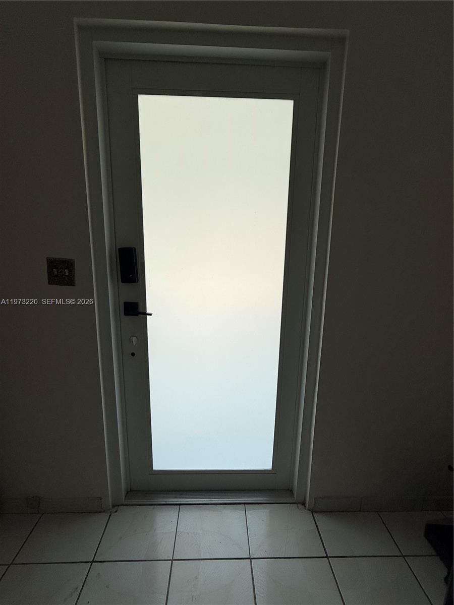 W FLAG CEN LE JEUNE AD - Residential