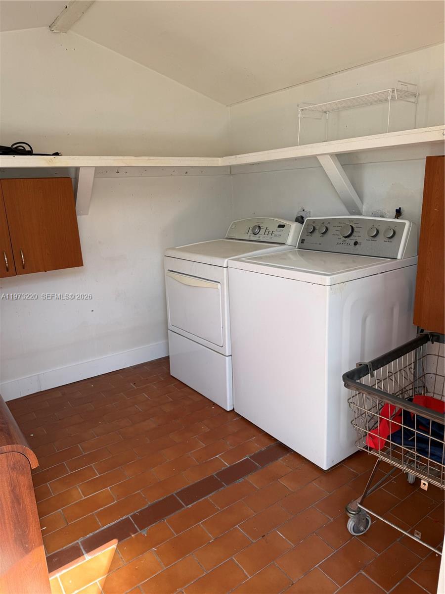 W FLAG CEN LE JEUNE AD - Residential