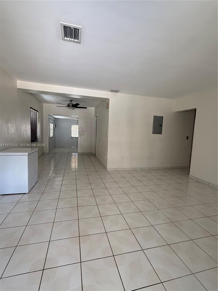 W FLAG CEN LE JEUNE AD - Residential