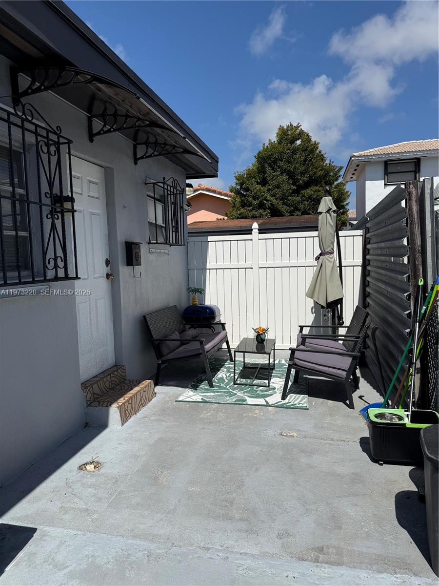 W FLAG CEN LE JEUNE AD - Residential