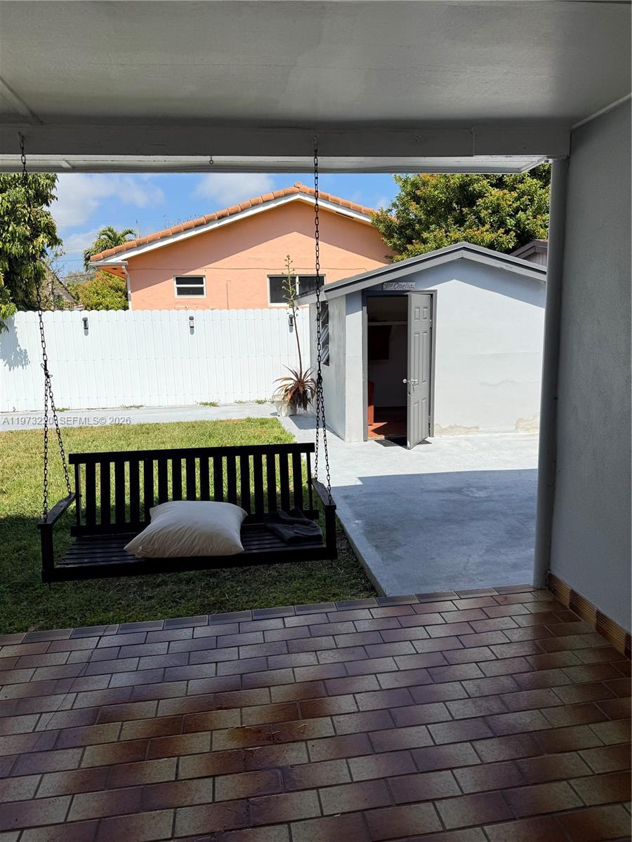 W FLAG CEN LE JEUNE AD - Residential