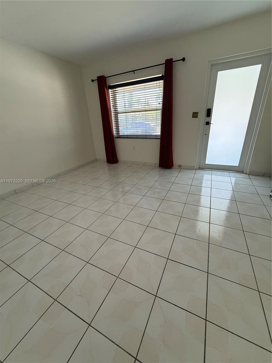 W FLAG CEN LE JEUNE AD - Residential