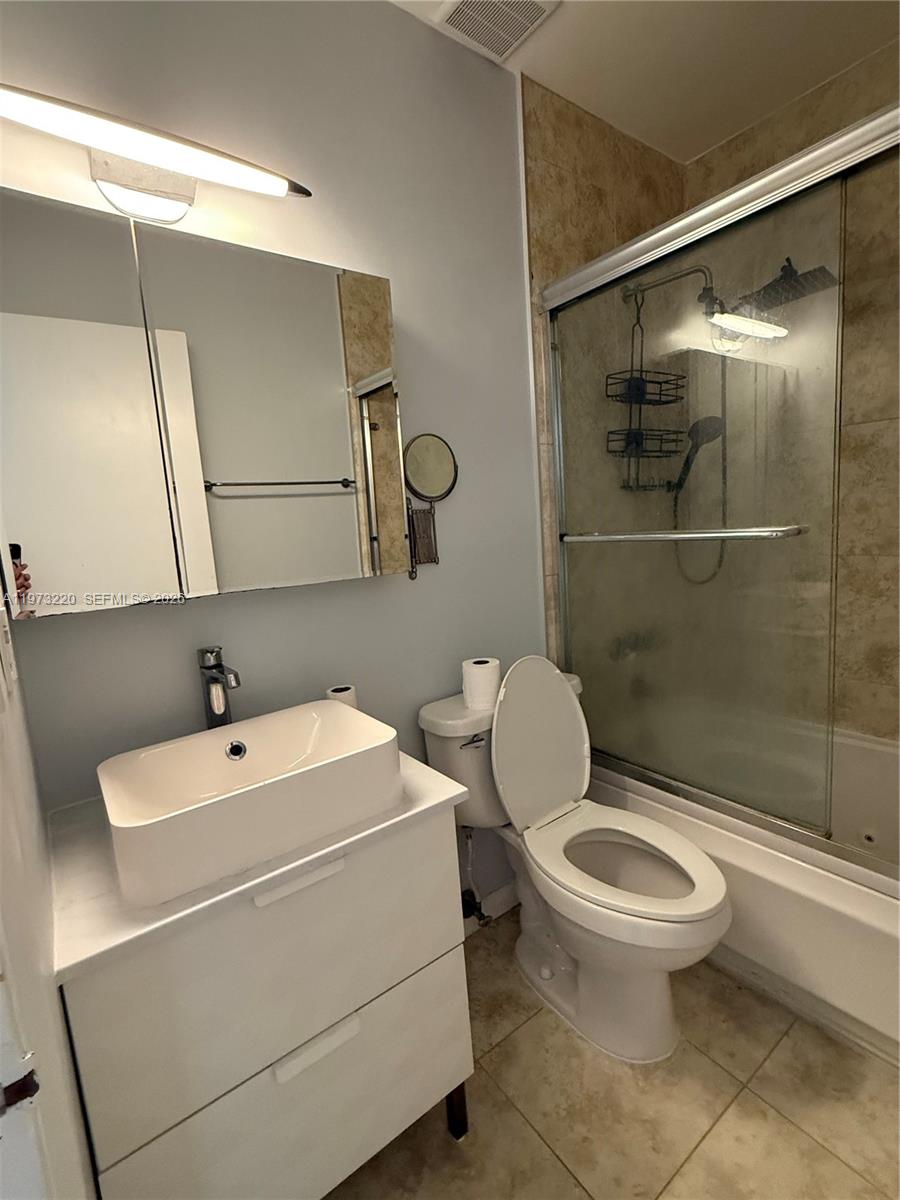 W FLAG CEN LE JEUNE AD - Residential