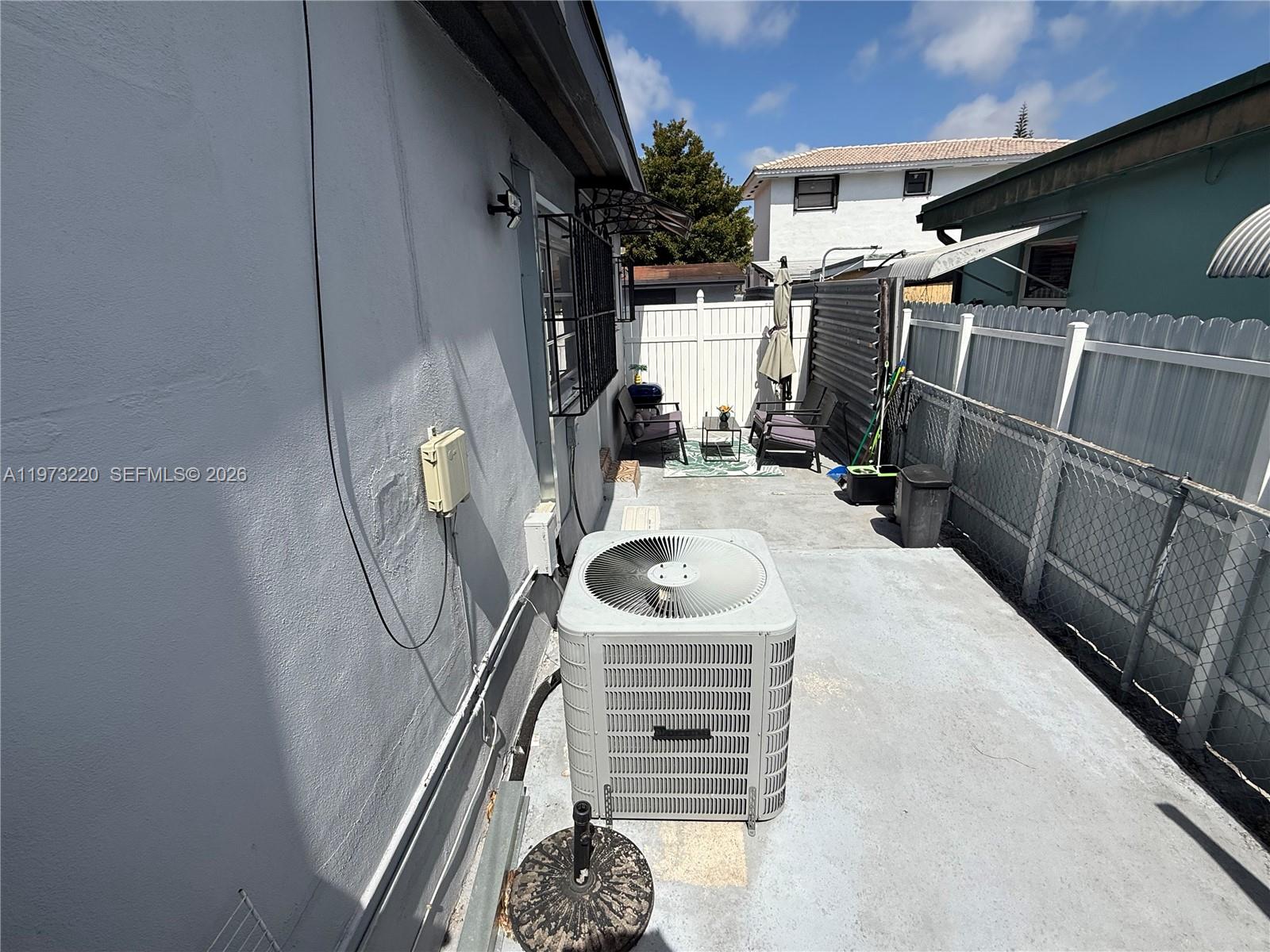 W FLAG CEN LE JEUNE AD - Residential