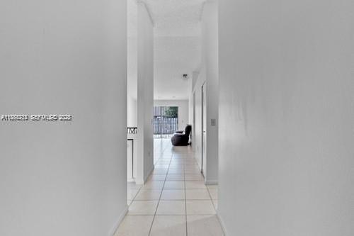 COUNTRY LAKE MANORS TOWNH - Residential