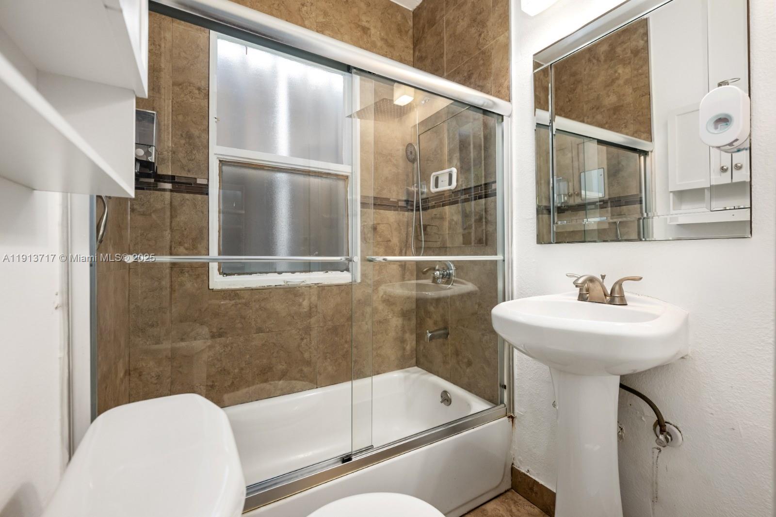 MENDOZA CONDO - Residential