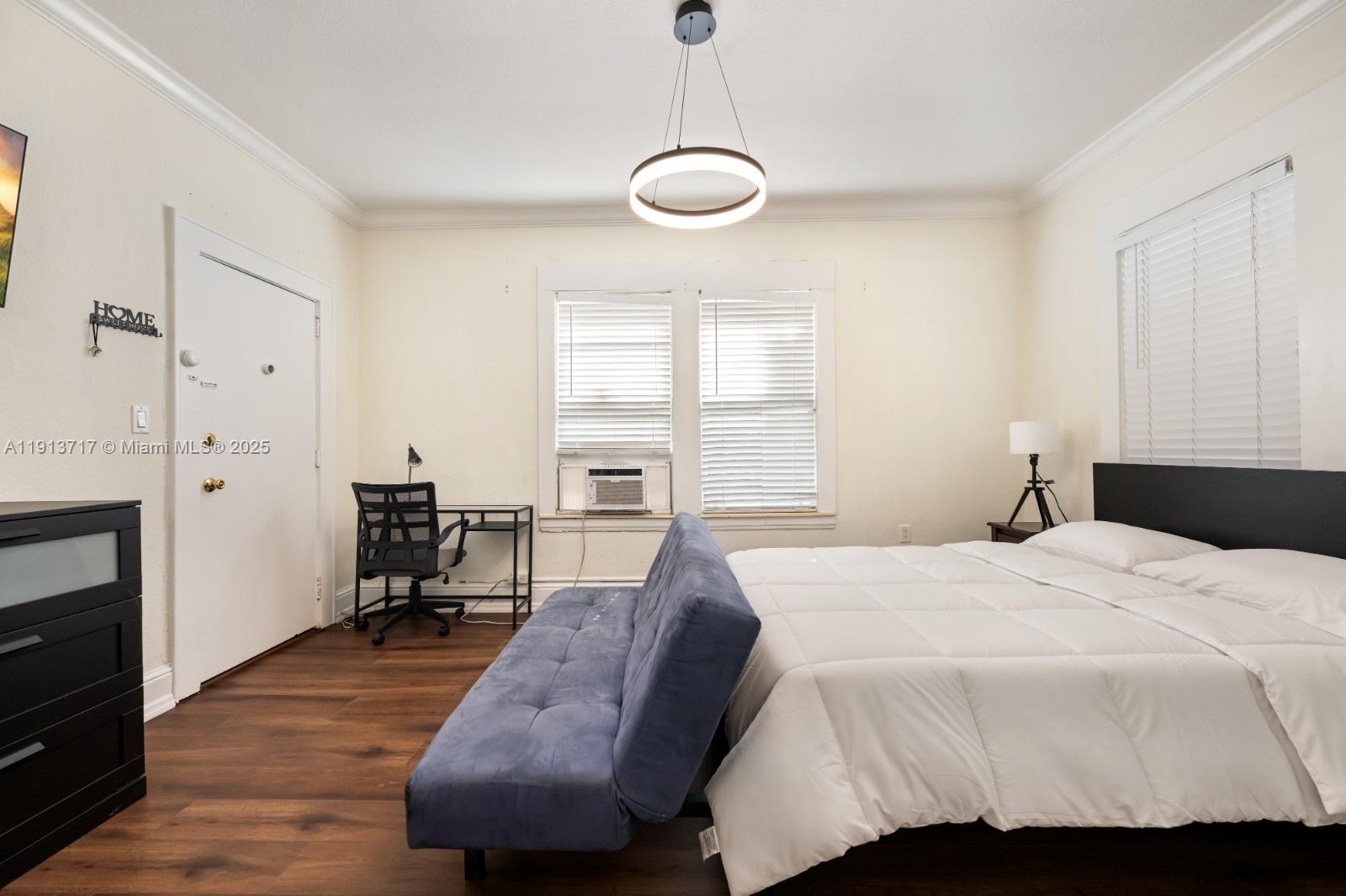 MENDOZA CONDO - Residential