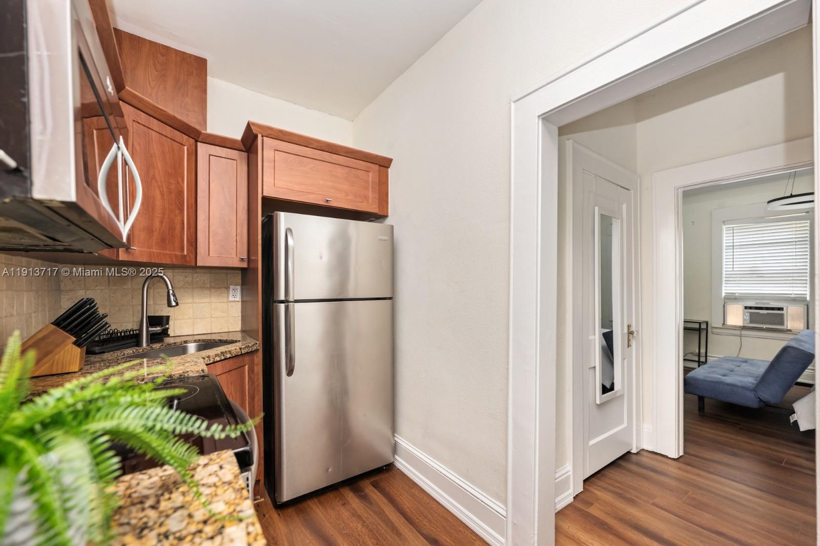 MENDOZA CONDO - Residential