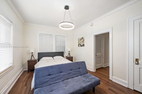 Photo of 126 Mendoza Ave #5, Coral Gables, FL 33134 (MLS # A11913717)