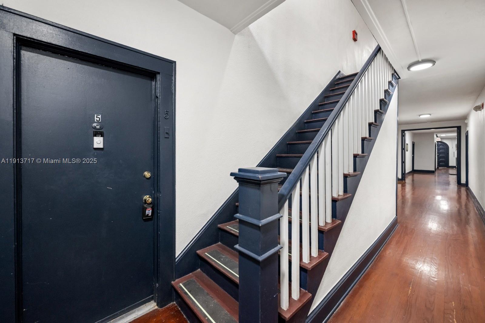 MENDOZA CONDO - Residential