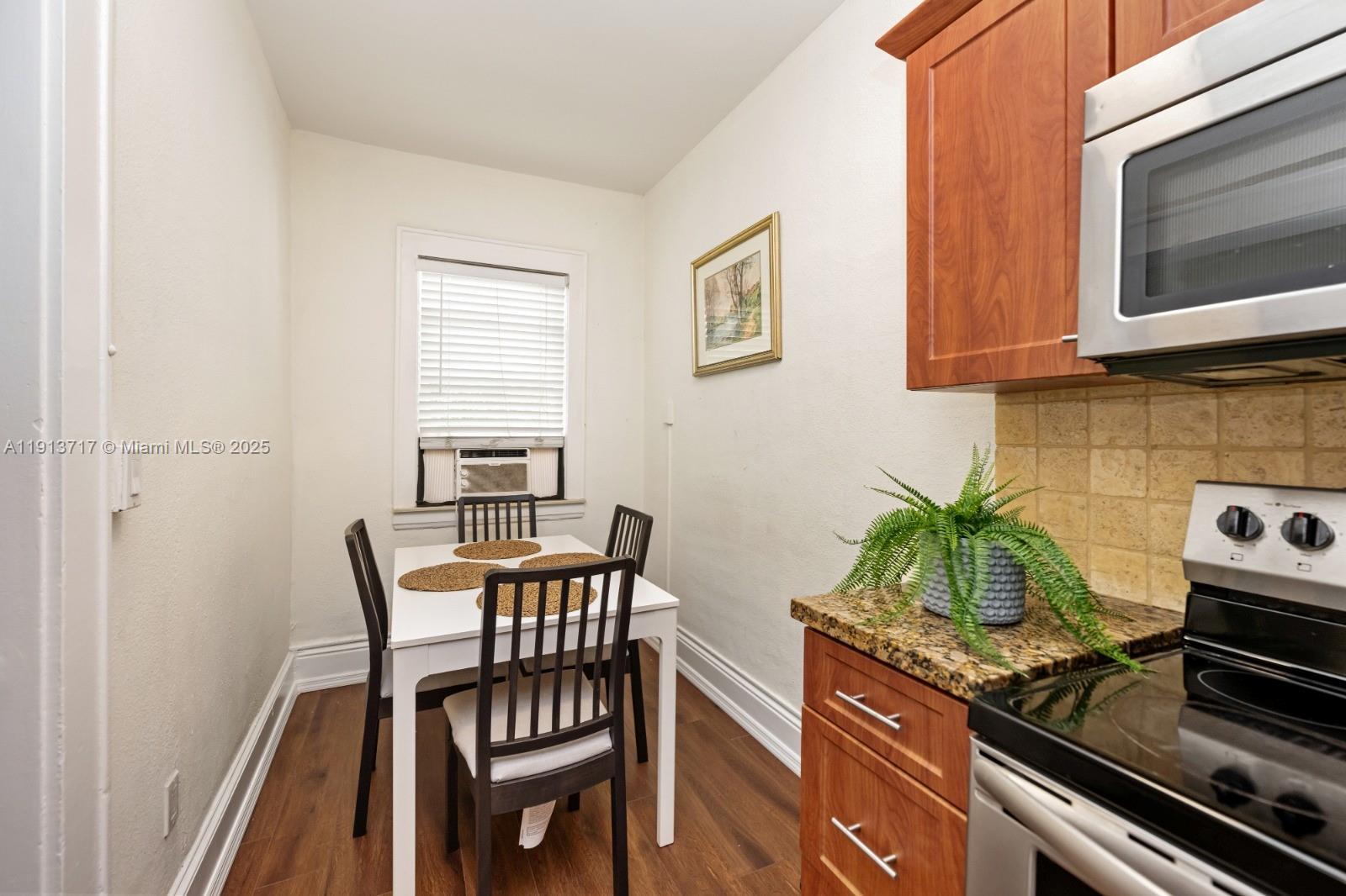 MENDOZA CONDO - Residential