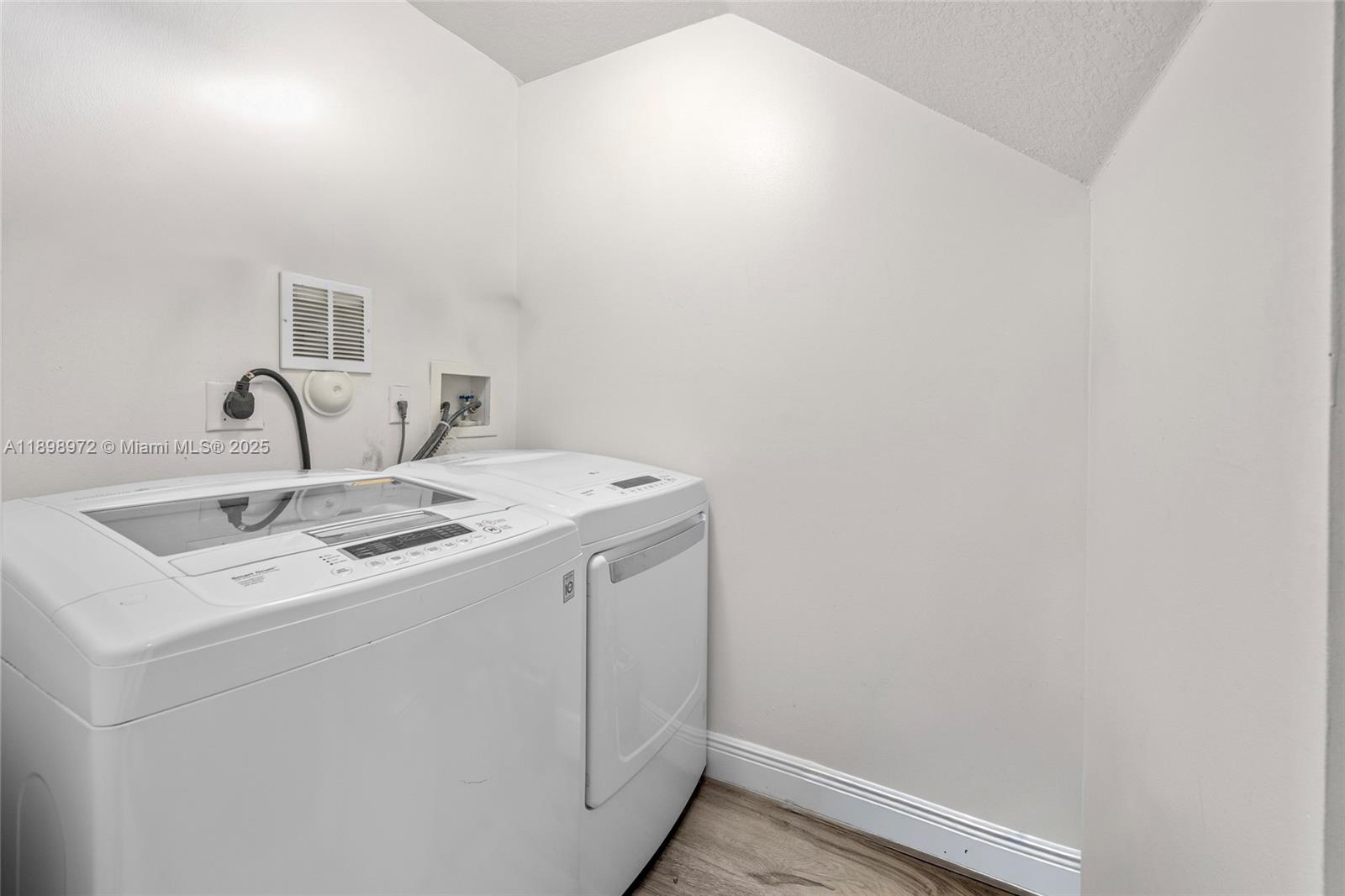 BREEDING PROPERTY - Residential