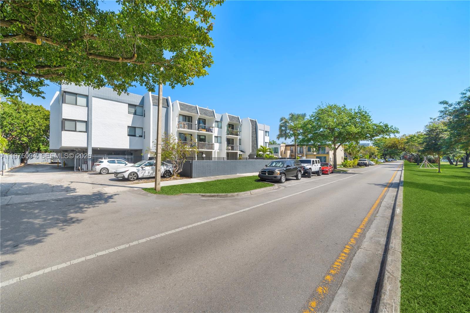 REM FOSTER & SANCHEZ TRAC - Residential Lease