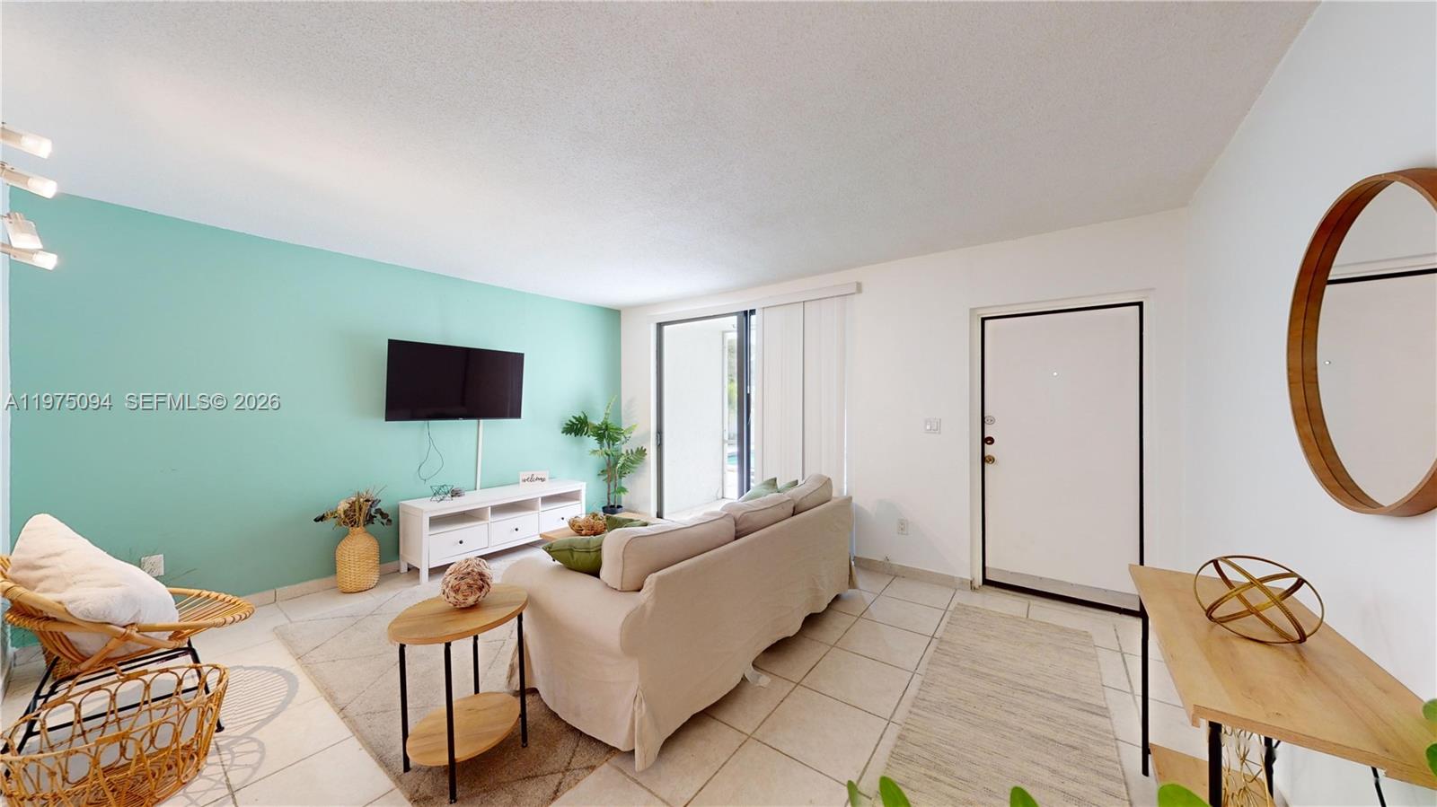 2345 NE 135th St 101