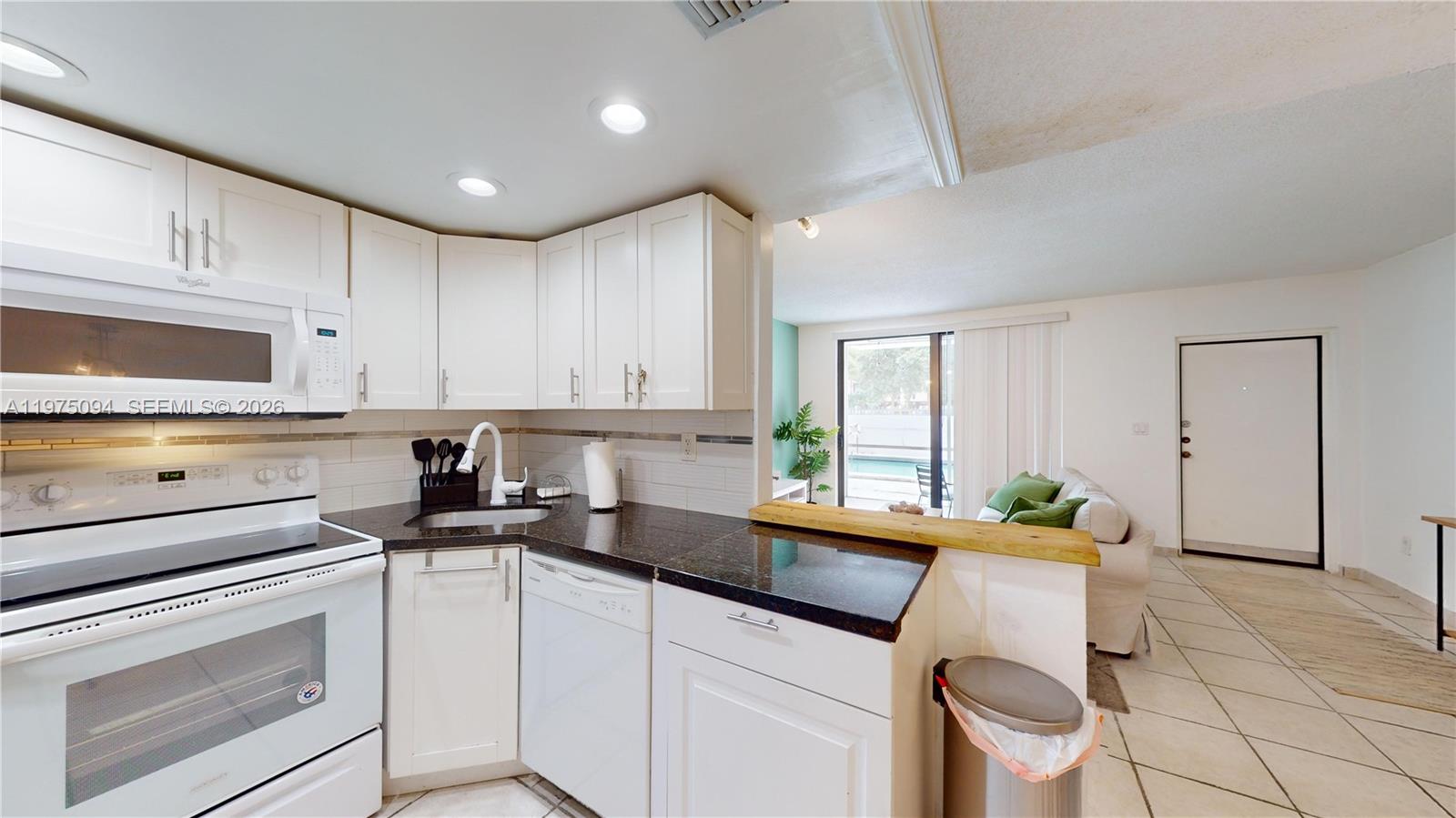 REM FOSTER & SANCHEZ TRAC - Residential Lease