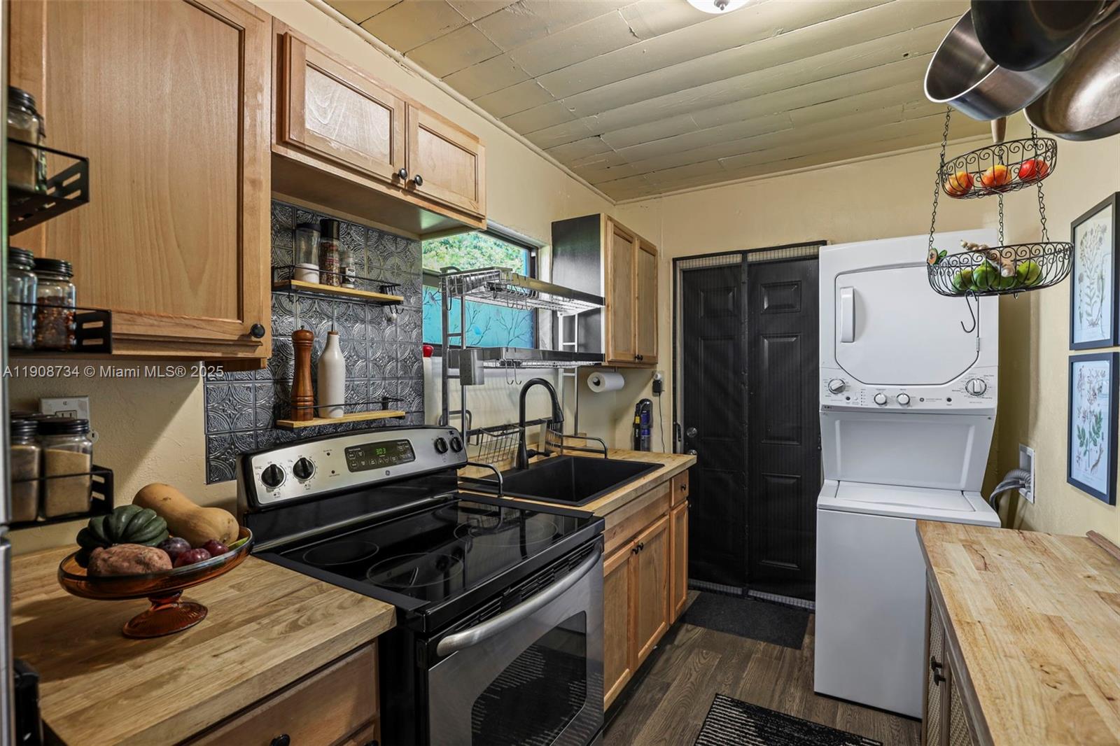 EMANCIPATION PARK - Residential