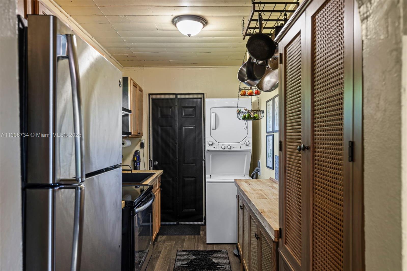 EMANCIPATION PARK - Residential