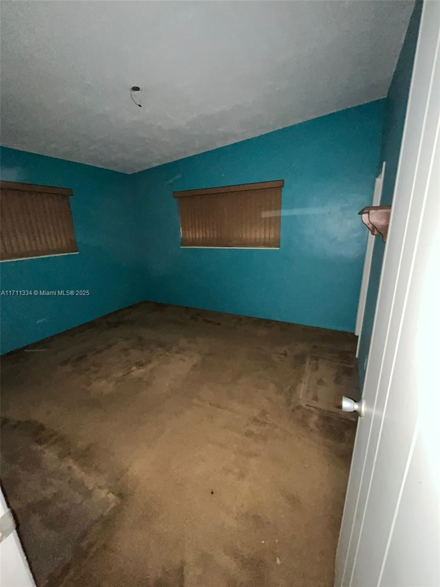 5730 SW 54th Ter