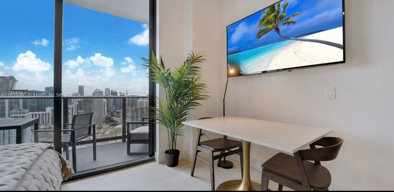 View photos, virtual tours, details... 159 NE 6th St 4910