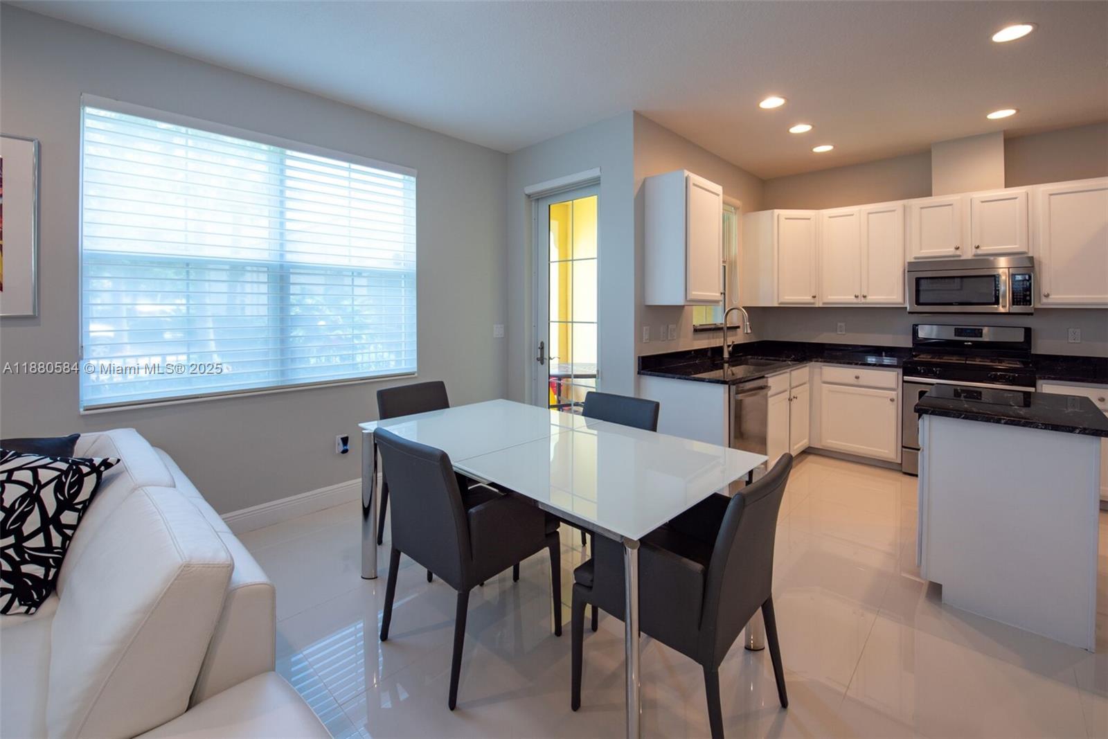 Artesia - Residential Lease