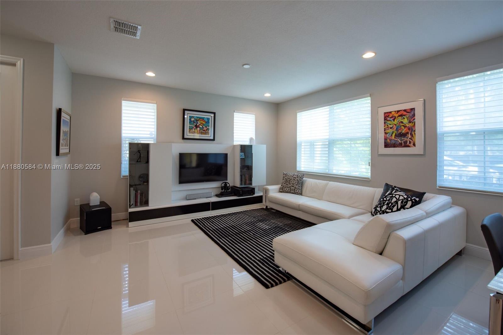 Artesia - Residential Lease