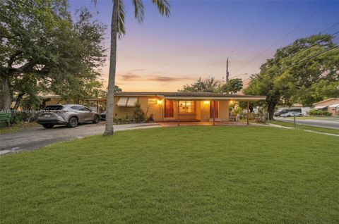 741 SW 2nd Ct Hallandale Beach FL 33009