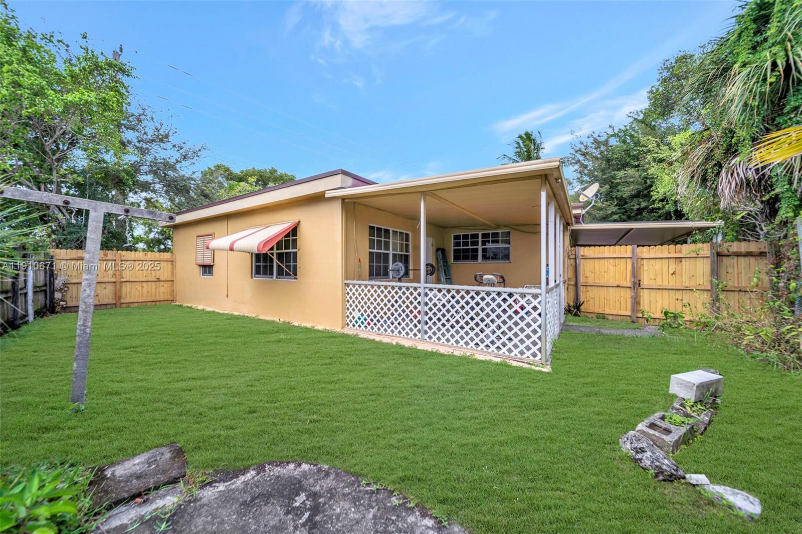 ACRES LAKE ESTATES - Residential