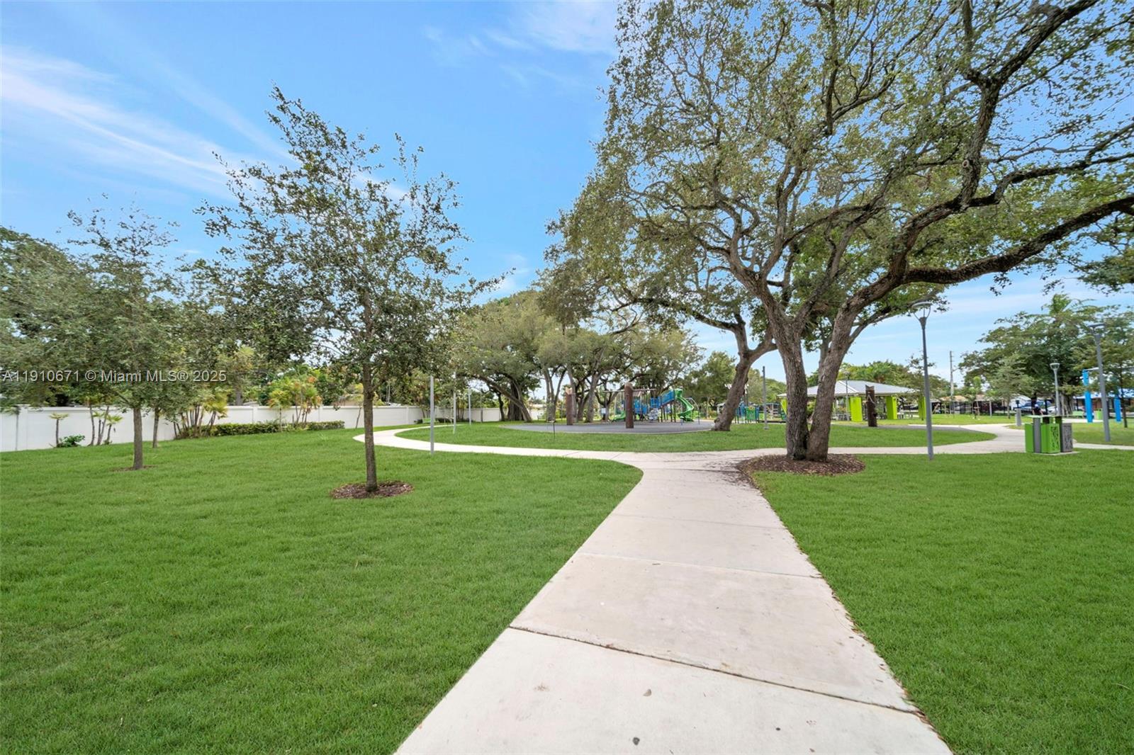 ACRES LAKE ESTATES - Residential