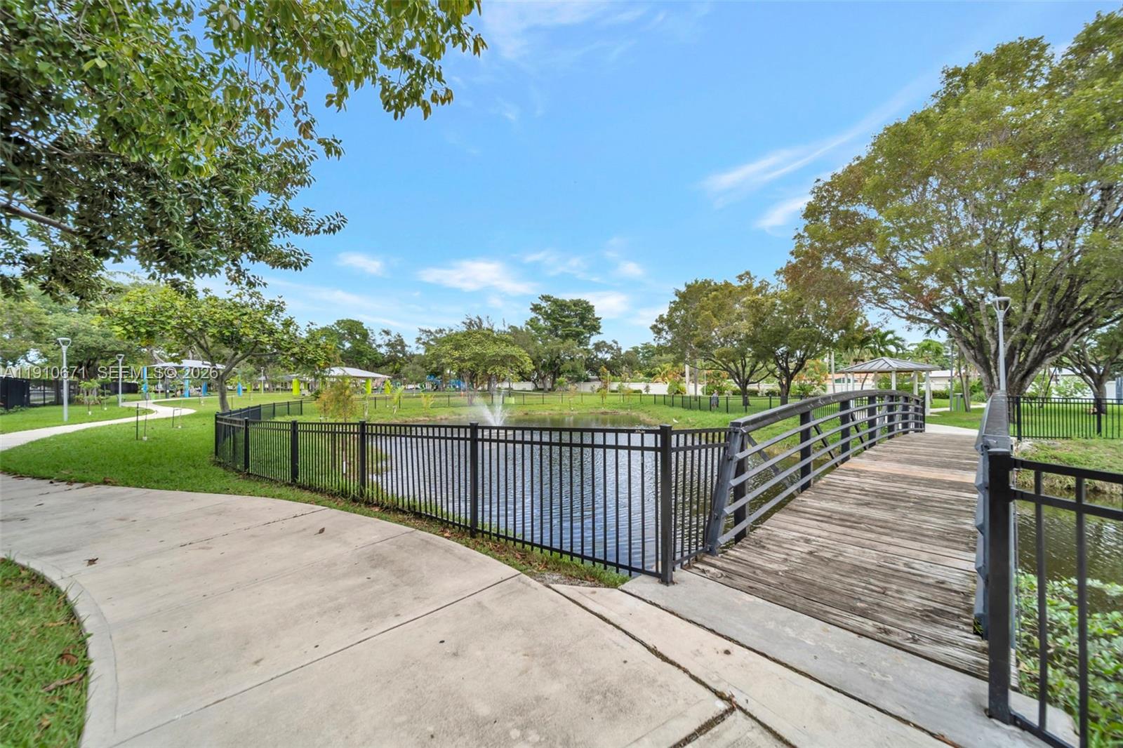 ACRES LAKE ESTATES - Residential