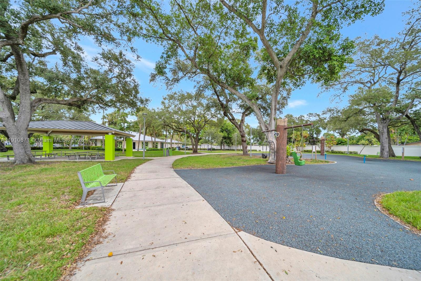 ACRES LAKE ESTATES - Residential