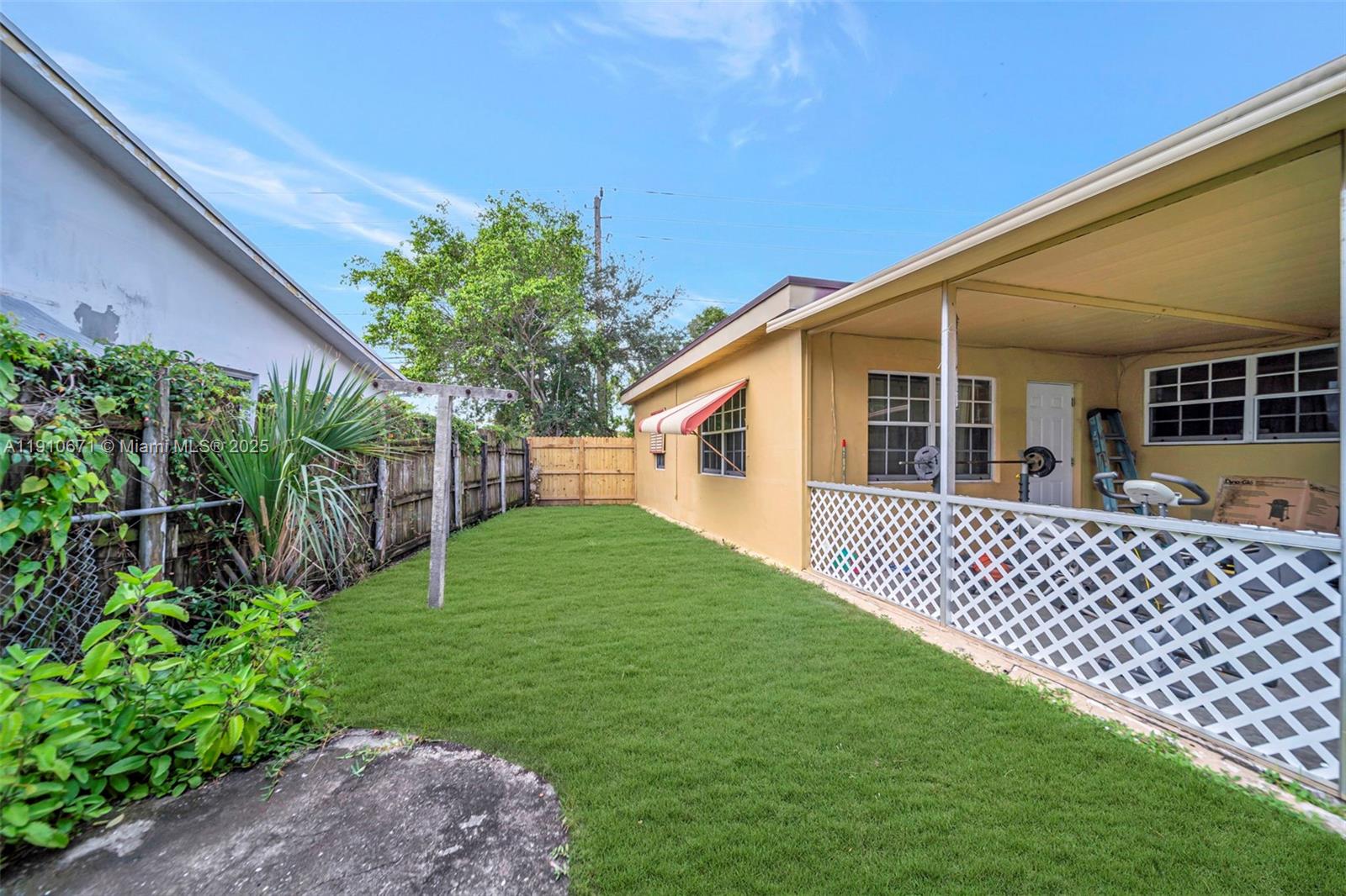 ACRES LAKE ESTATES - Residential