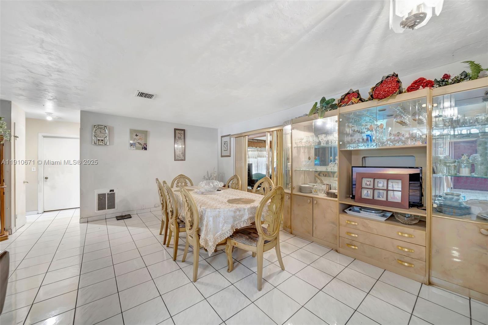 ACRES LAKE ESTATES - Residential