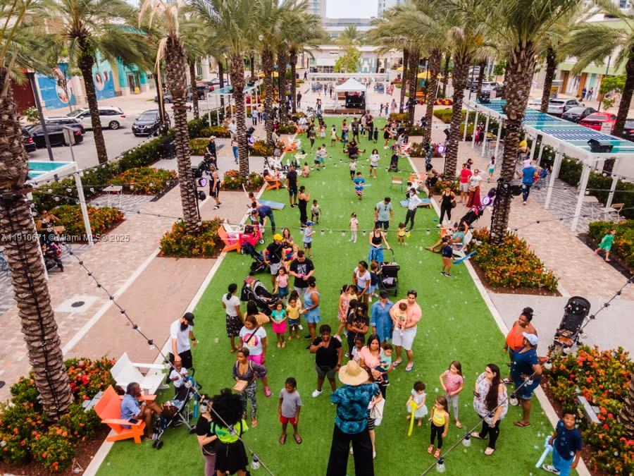 ACRES LAKE ESTATES - Residential