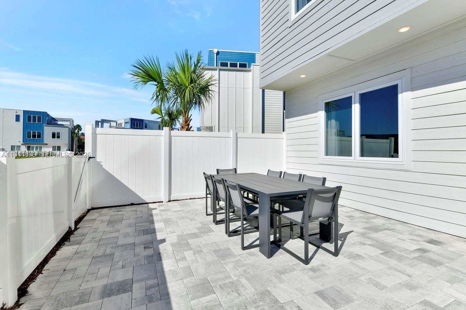 SPECTRUM AT REUNION CONDO - Residential