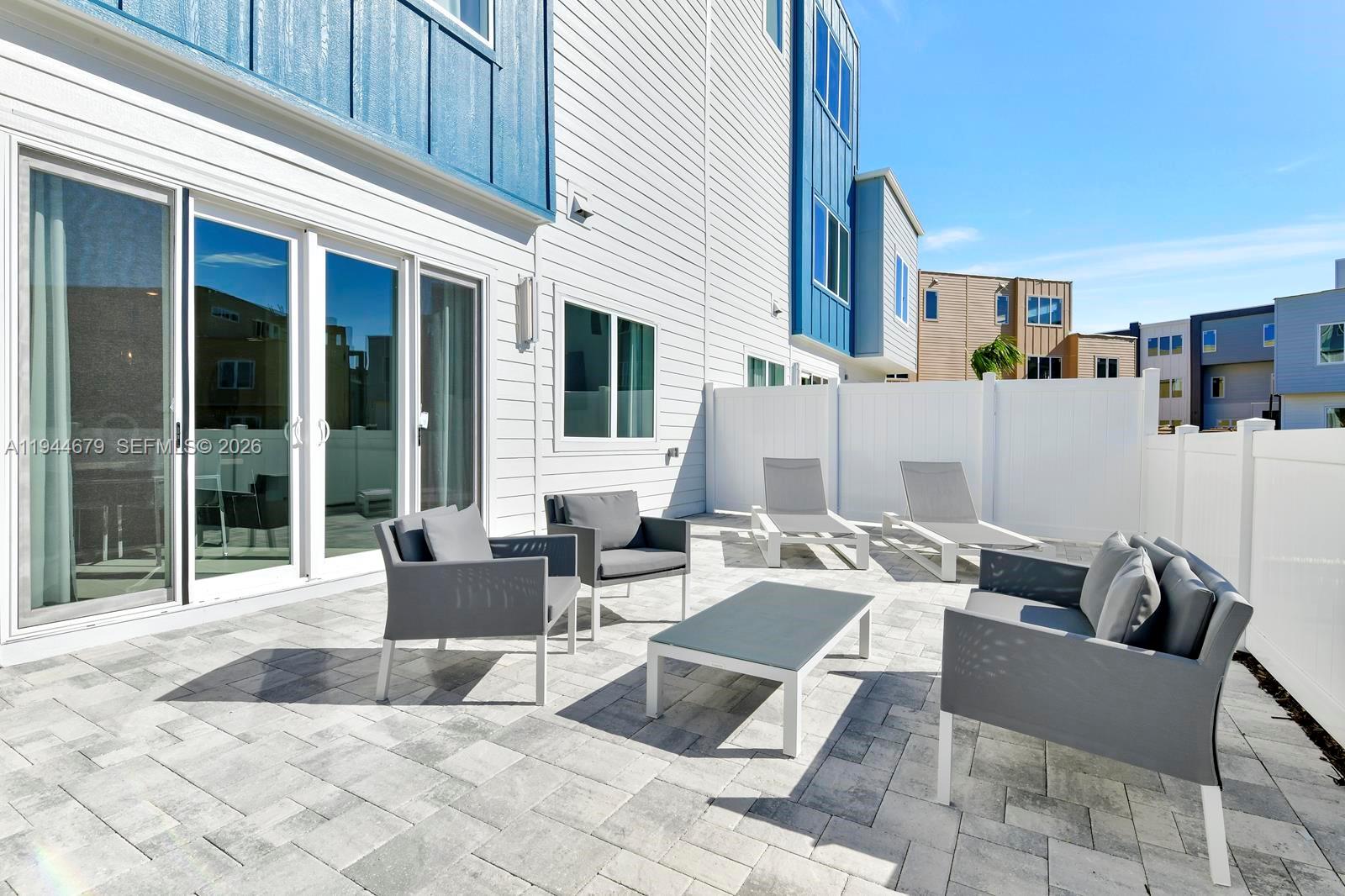 SPECTRUM AT REUNION CONDO - Residential