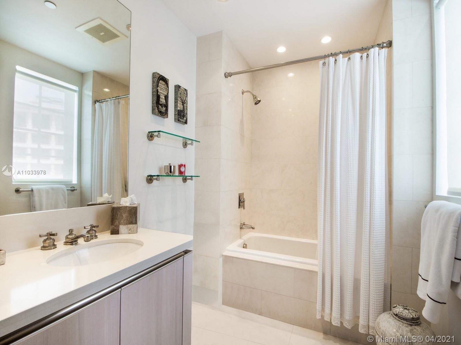 Fisher island - Residential