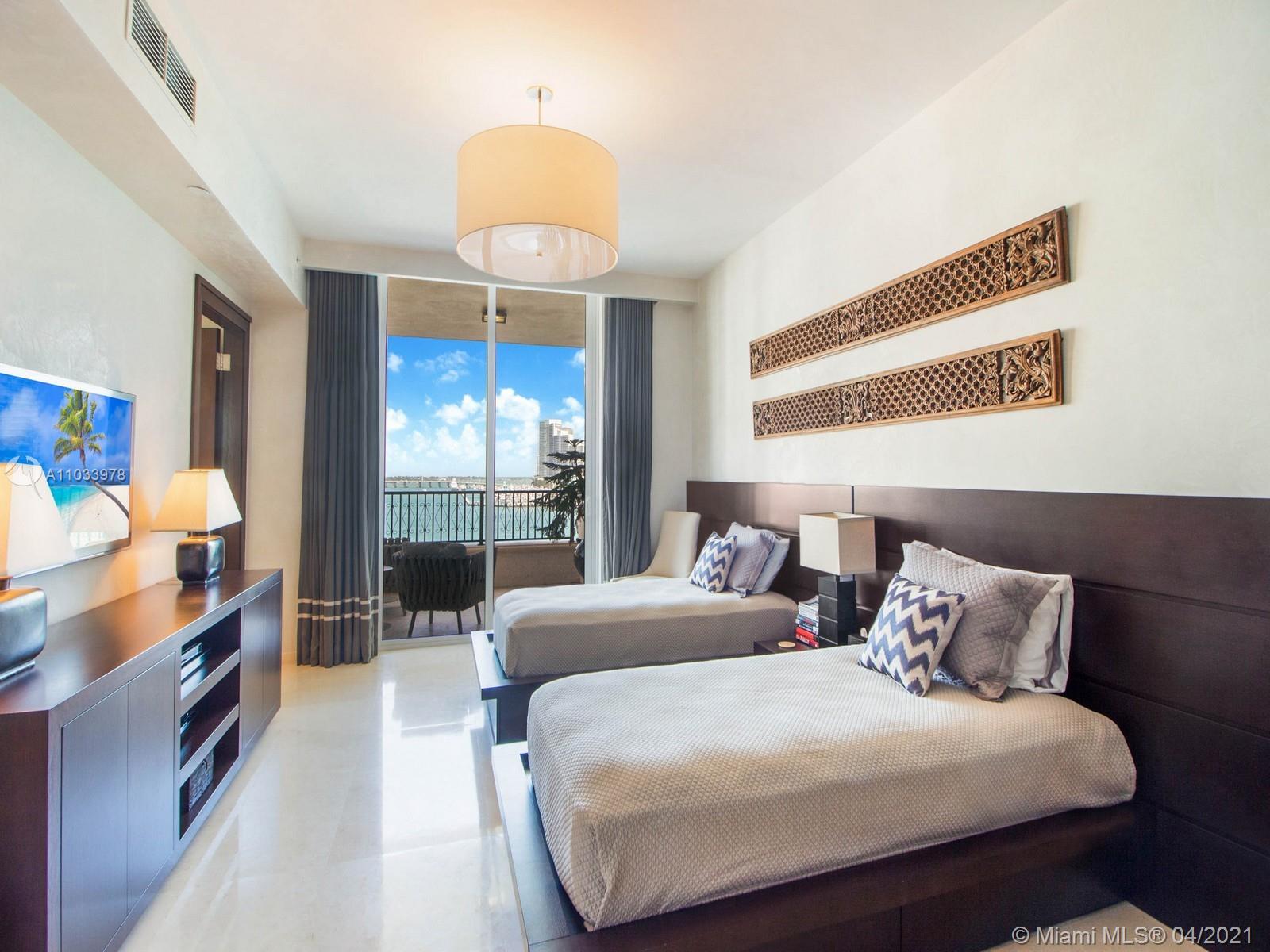 Fisher island - Residential