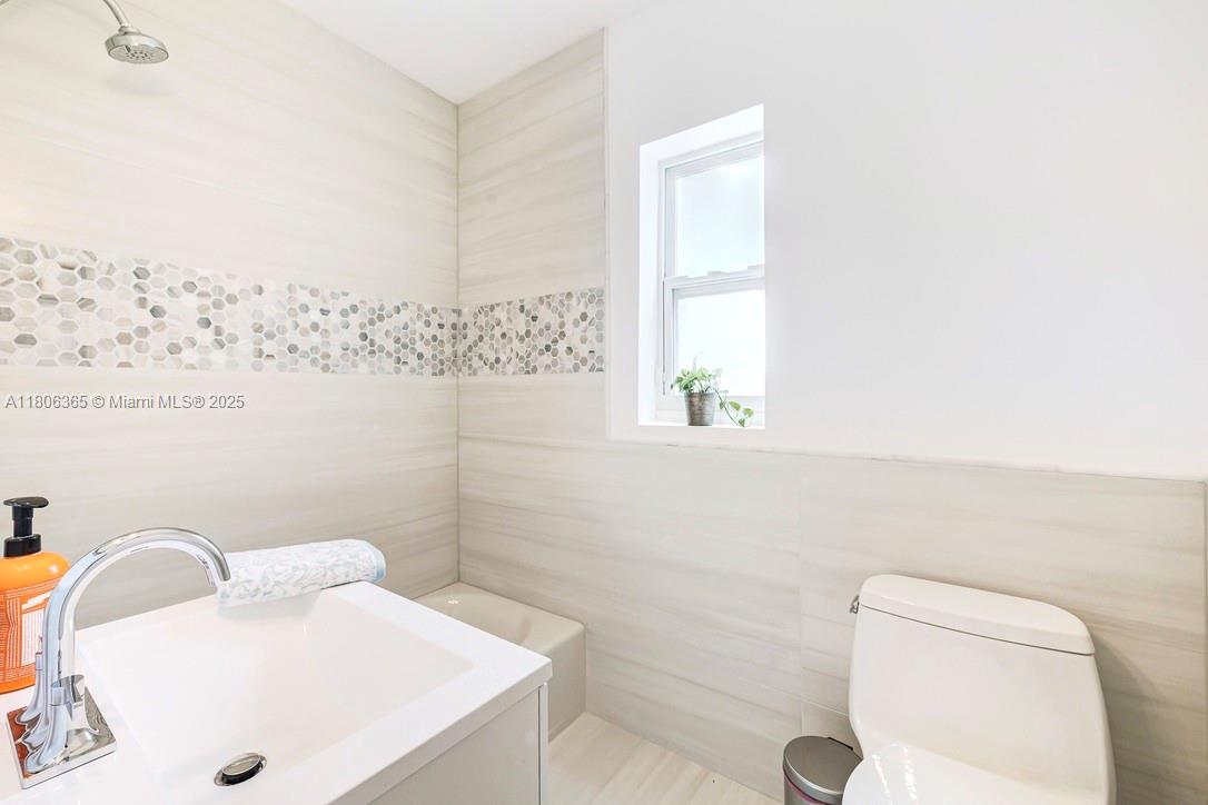 DUNNINGS MIAMI SHORES EXT - Residential