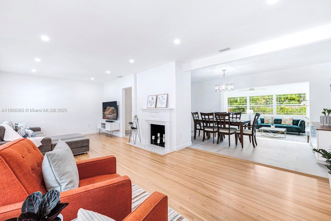 DUNNINGS MIAMI SHORES EXT - Residential