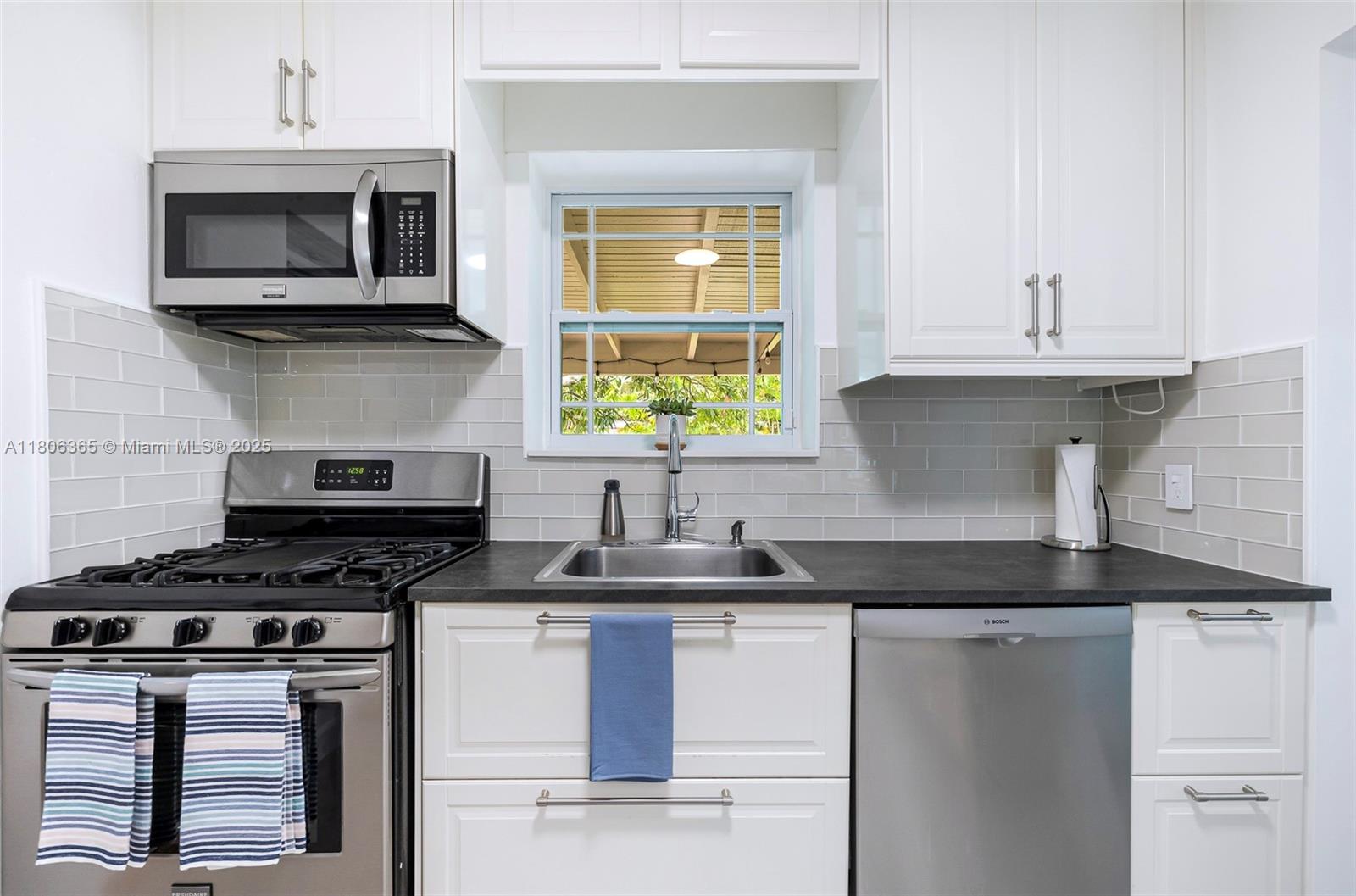 DUNNINGS MIAMI SHORES EXT - Residential
