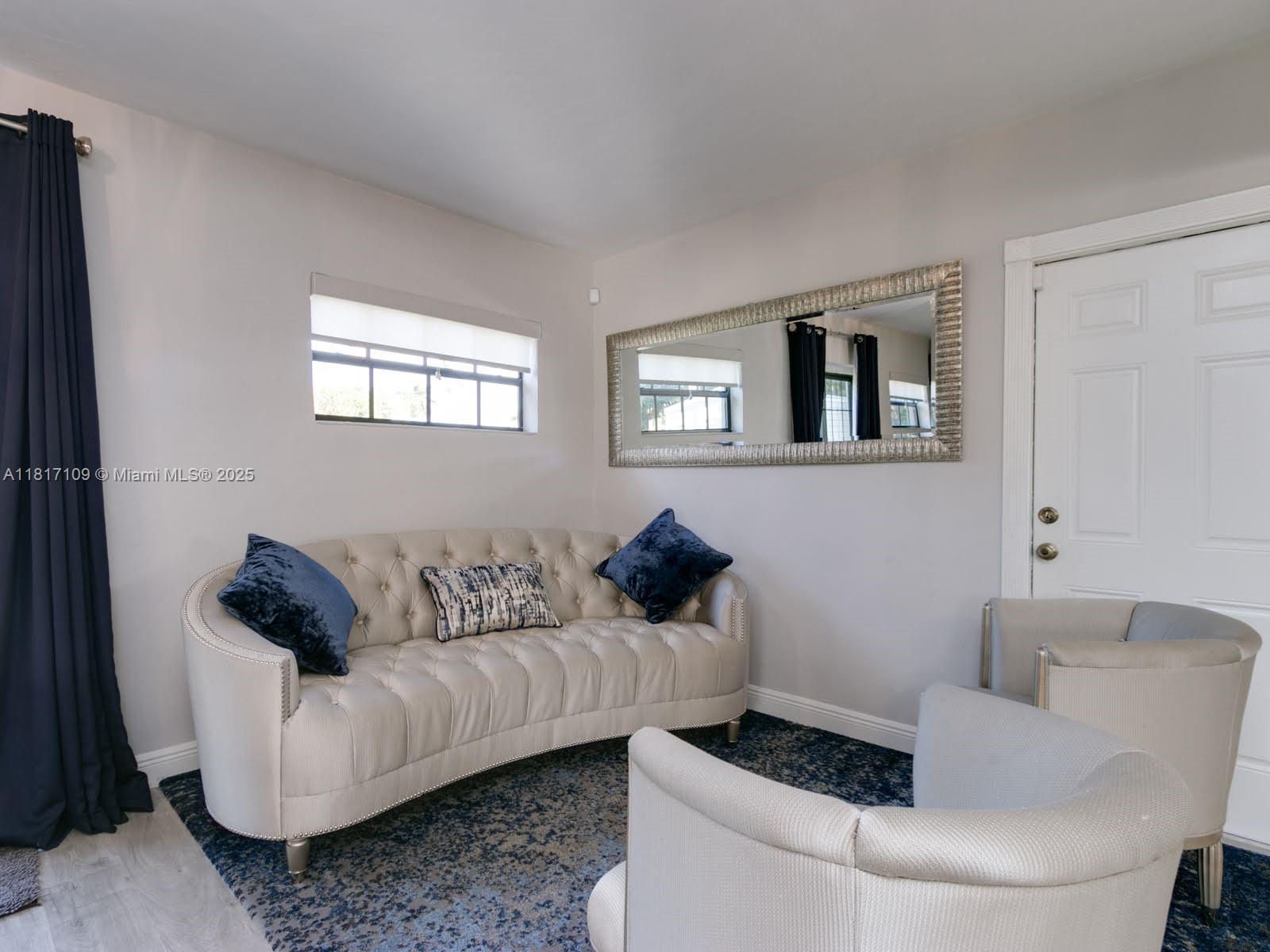 WINDWARD MANOR NO 1 - Residential