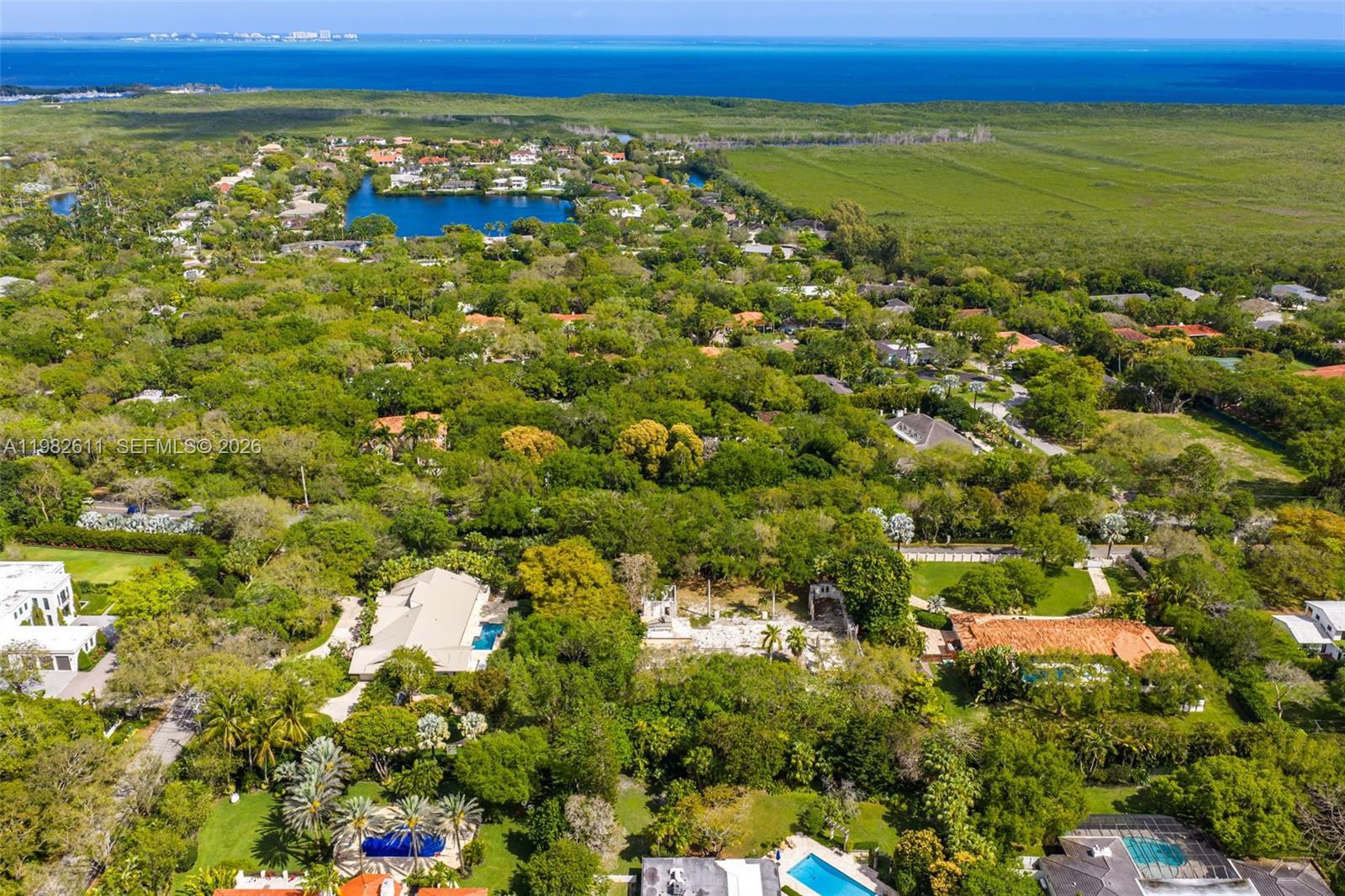 SNAPPER CREEK LAKES SUB - Land