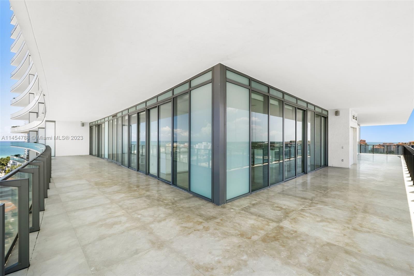 APOGEE CONDO - Residential