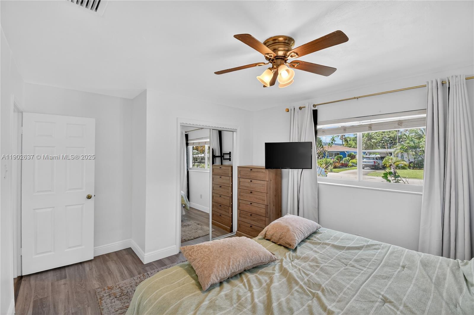 NORTH ANDREWS GARDENS - Residential Lease