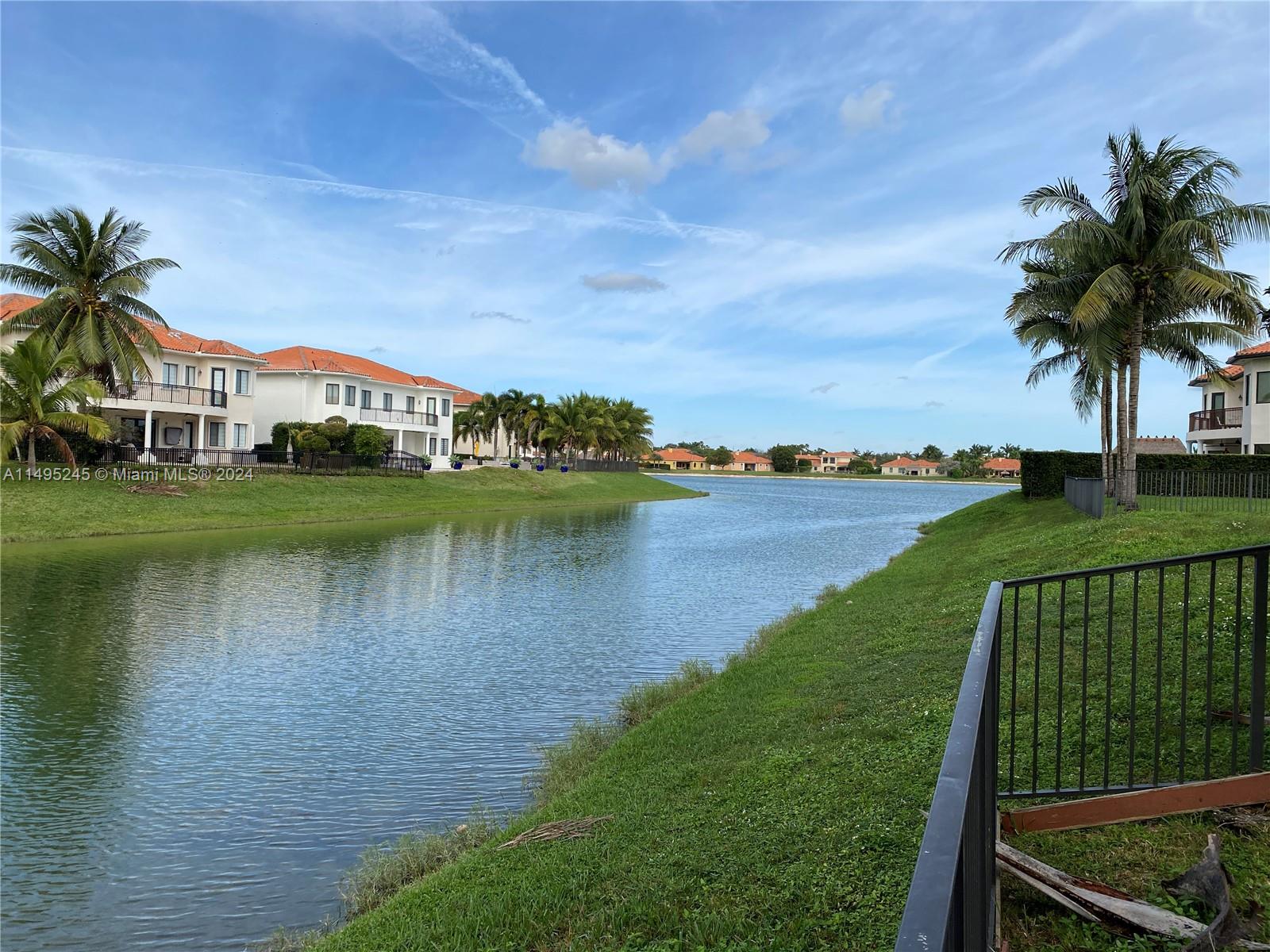 CUTLER CAY - Residential