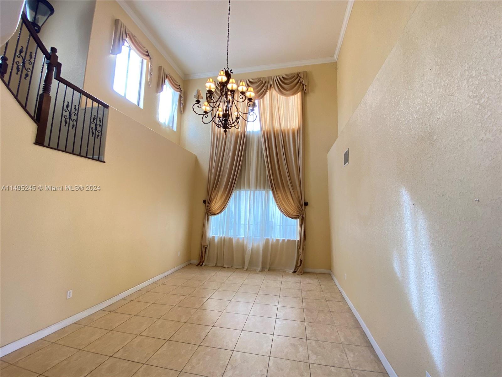 CUTLER CAY - Residential