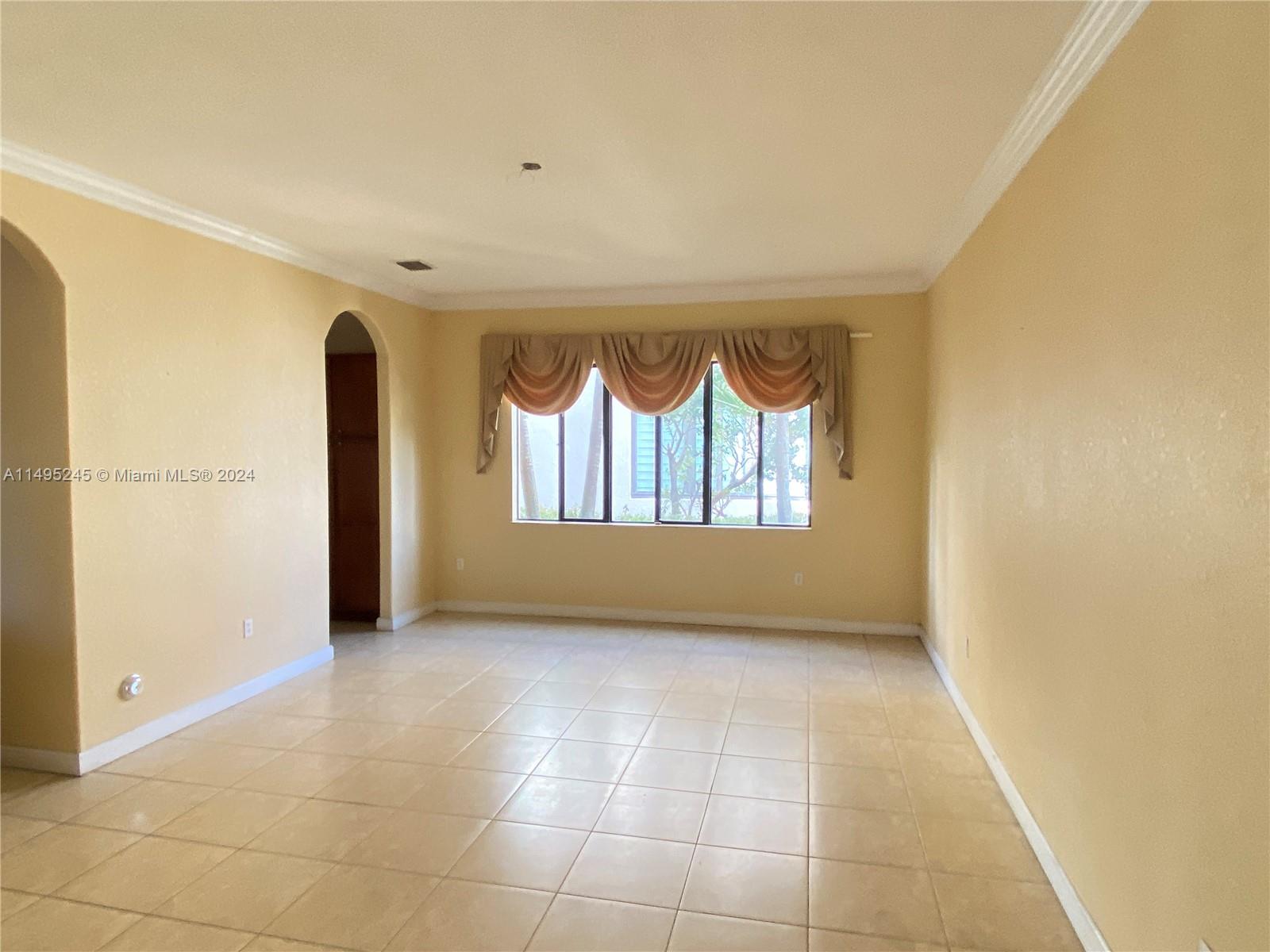 CUTLER CAY - Residential