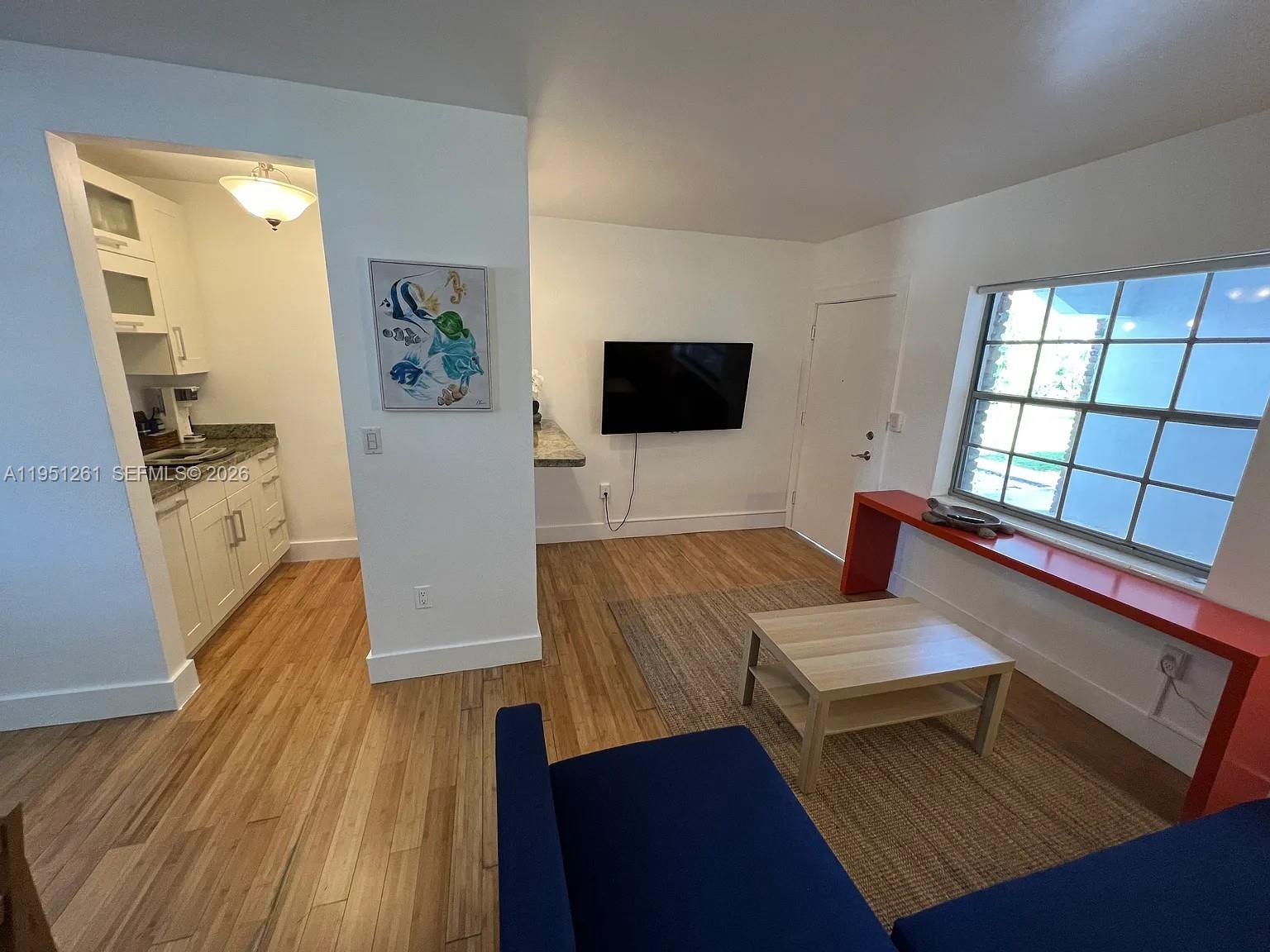 SUNRISE CLUB CONDO - Residential