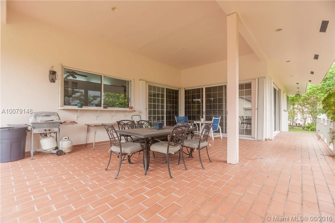 CALUSA CLUB ESTS - Residential